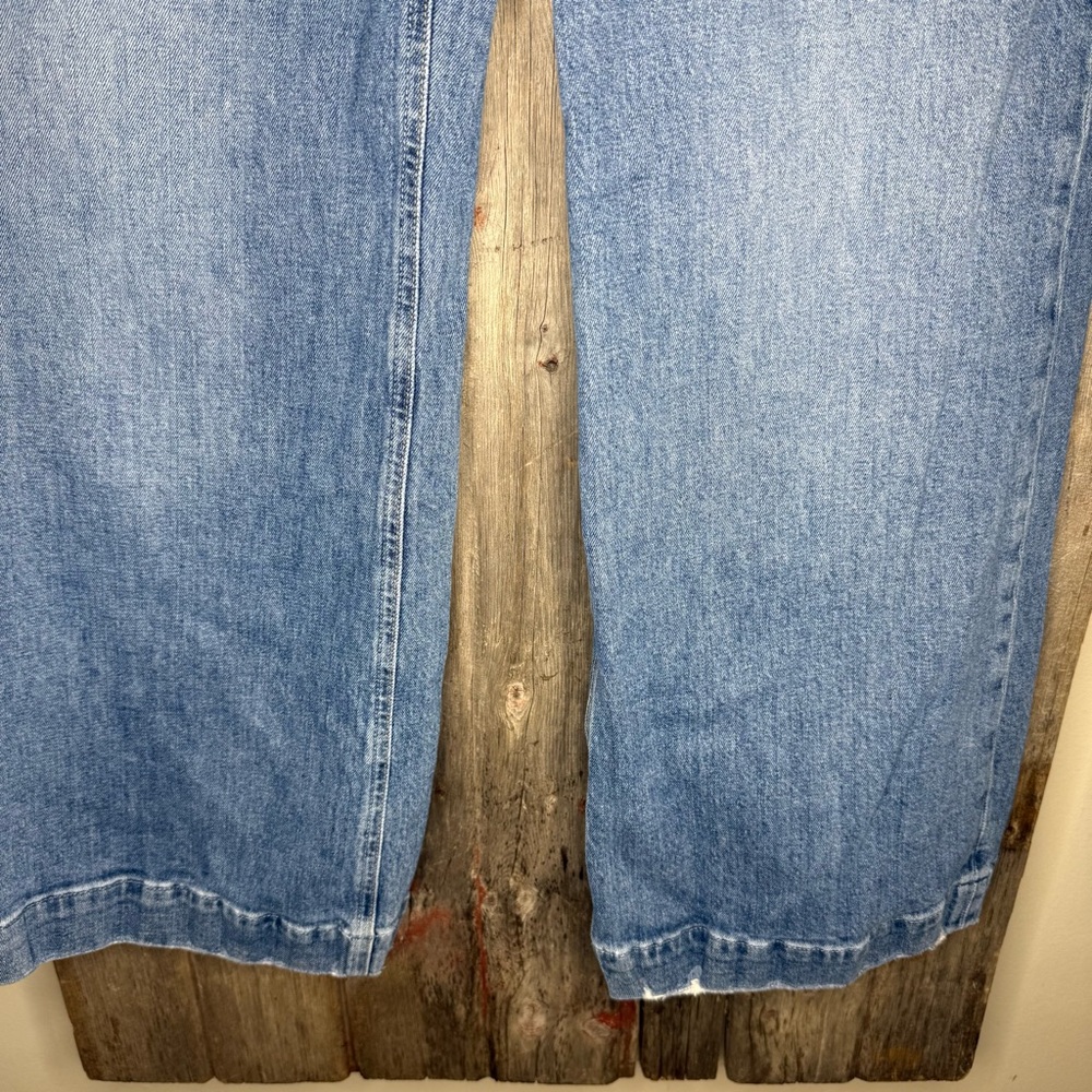 Paige Aneesa High Rise Wide Leg Cropped Jeans in Soulful size 29 - Picture 4 of 15